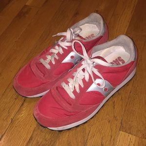 Saucony Women’s Jazz Originals in Red